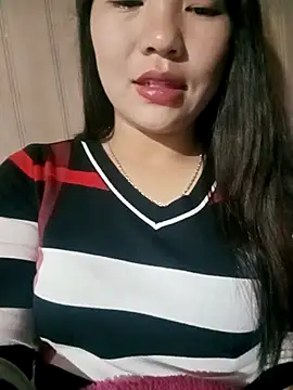 -Lanaa- online show from November 12, 2025, 5:57 pm