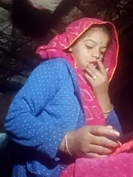 Poonam cute online show from December 4, 2025, 12:42 am