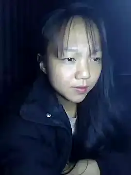 Quynhsumon online show from November 24, 2025, 2:50 pm