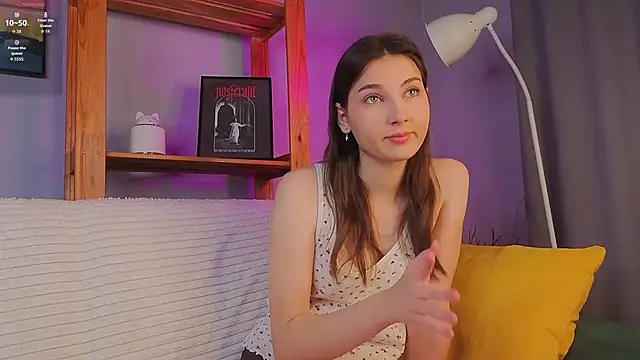 KateCahee online show from December 16, 2025, 1:10 am