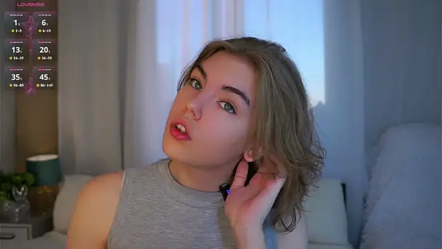 MelodyBaur online show from April 7, 2026, 12:27 pm