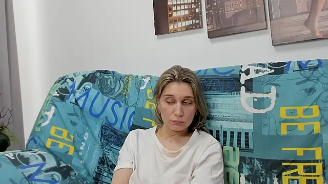 Tenderly Sophie online show from February 15, 2026, 7:51 am