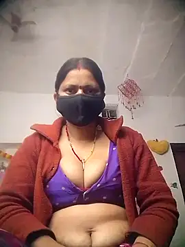Snapshot of QRESABABY chatting on November 14, 2025, 9:35 pm QRESABABY online show from November 14, 2025, 9:35 pm