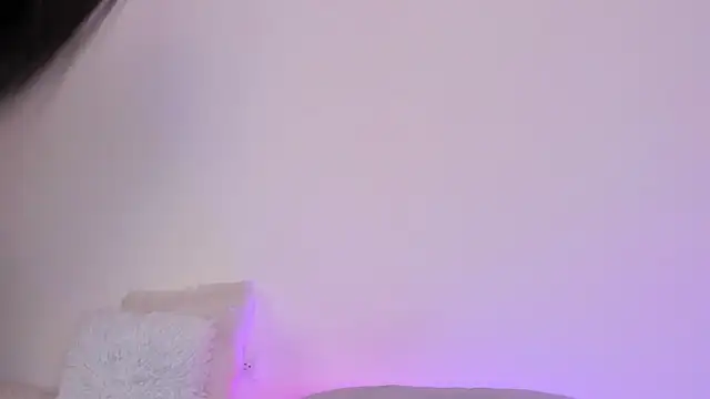 Sophie Duarte online show from April 16, 2026, 3:07 am