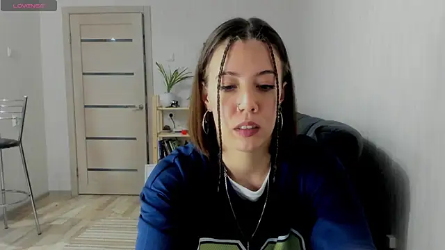 twinkle rosie online show from October 30, 2025, 7:58 pm