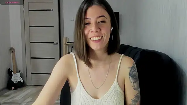 twinkle rosie online show from November 28, 2025, 5:10 am