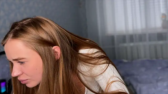 Jane Lavue online show from November 28, 2025, 12:41 pm