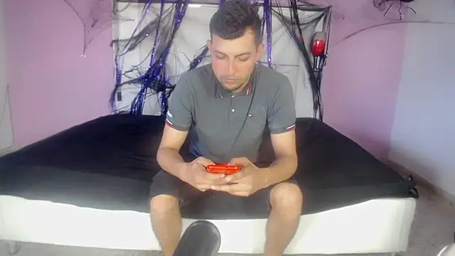 Fuckme anus online show from October 24, 2025, 12:12 pm