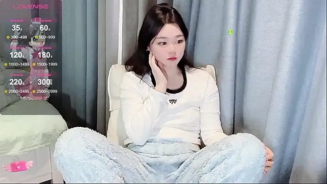 Snapshot of Tinai- chatting on December 2, 2025, 6:19 am Tinai- online show from December 2, 2025, 6:19 am