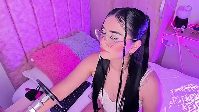 Snapshot of laana_foxx chatting on July 10, 2026, 11:18 pm laana foxx online show from July 10, 2026, 11:18 pm