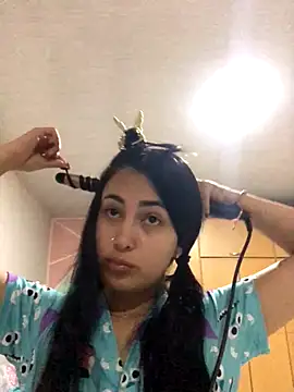 MAVI EC online show from November 4, 2025, 10:58 am