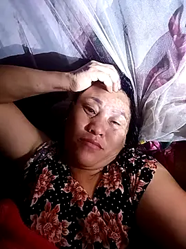 Snapshot of chich-bong chatting on November 11, 2025, 7:36 pm chich-bong online show from November 11, 2025, 7:36 pm