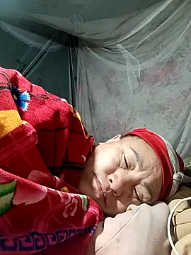 Snapshot of chich-bong chatting on January 5, 2026, 10:13 pm chich-bong online show from January 5, 2026, 10:13 pm