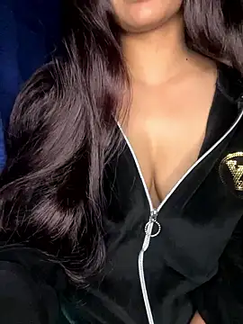 Snapshot of Cute_Marina chatting on January 18, 2026, 9:24 am Cute Marina online show from January 18, 2026, 9:24 am