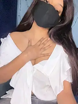 Snapshot of Cute_Marina chatting on February 5, 2026, 6:07 am Cute Marina online show from February 5, 2026, 6:07 am