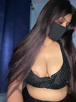 Snapshot of Cute_Marina chatting on February 9, 2026, 5:55 am Cute Marina online show from February 9, 2026, 5:55 am