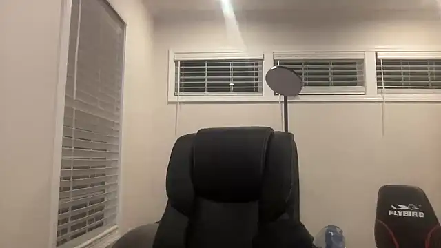 andrenoma427 online show from December 18, 2025, 3:56 am