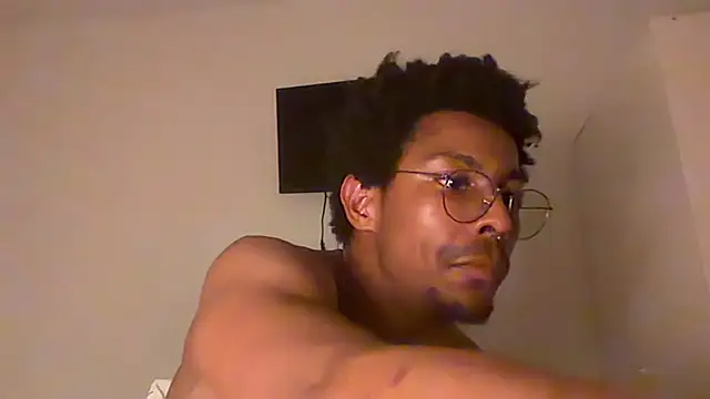 Snapshot of Albert_Madrid chatting on June 24, 2026, 5:12 pm Albert Madrid online show from June 24, 2026, 5:12 pm