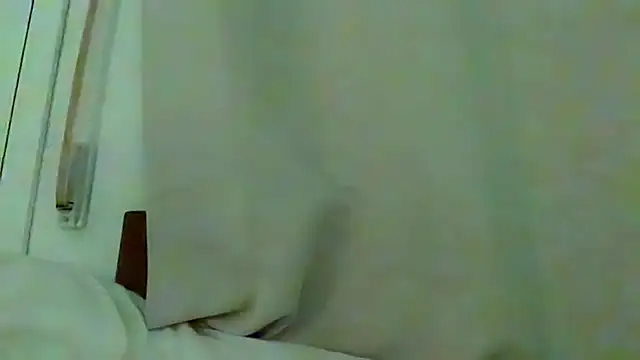 Snapshot of Albert_Madrid chatting on July 8, 2026, 7:51 pm Albert Madrid online show from July 8, 2026, 7:51 pm