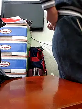 YennyeLa online show from March 14, 2026, 12:39 am