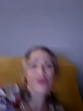 Raven Fantastic online show from November 2, 2025, 3:53 am