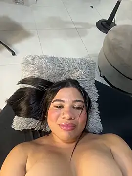 MelissaHex online show from December 19, 2025, 8:49 pm