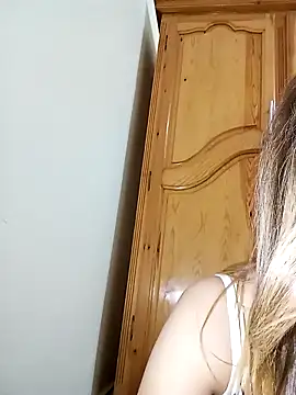 indilasixeey online show from March 6, 2026, 1:24 am