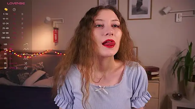 Snapshot of MegganKinson chatting on January 7, 2026, 5:21 am MegganKinson online show from January 7, 2026, 5:21 am