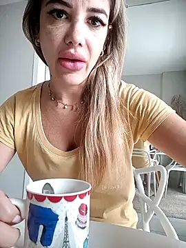 DESIRIE0609 online show from November 26, 2025, 1:34 pm