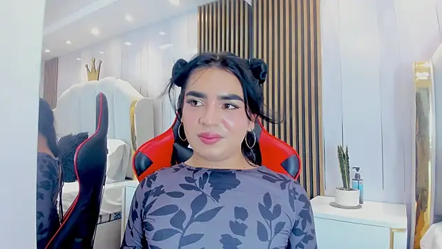 SweetKata  online show from November 6, 2025, 9:48 pm