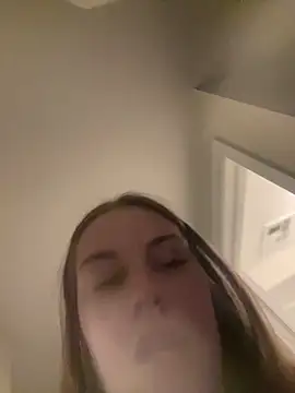 elliepixie online show from February 10, 2026, 3:21 am