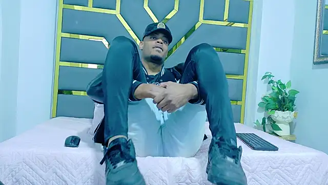 Neytanmalcon online show from November 20, 2025, 8:52 pm