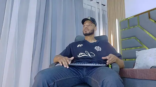 Snapshot of Neytanmalcon chatting on February 24, 2026, 6:06 pm Neytanmalcon online show from February 24, 2026, 6:06 pm