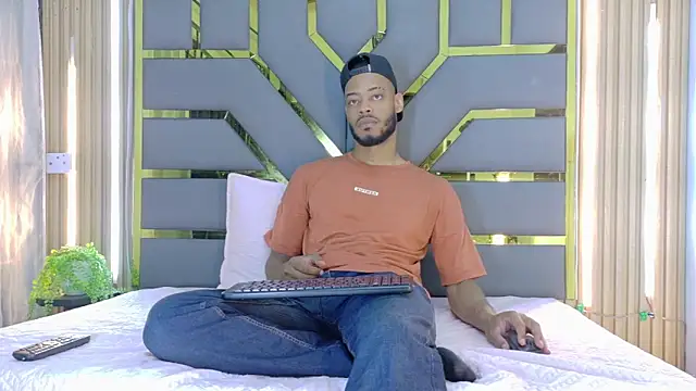 Snapshot of Neytanmalcon chatting on March 4, 2026, 6:03 pm Neytanmalcon online show from March 4, 2026, 6:03 pm