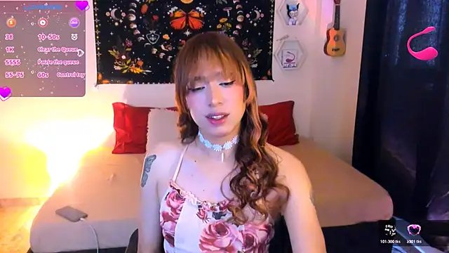 AdelineEsposito online show from November 24, 2025, 4:40 pm