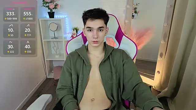 YamiTwink online show from January 18, 2026, 12:42 pm