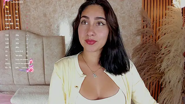 Snapshot of Maily_camerun chatting on February 6, 2026, 4:43 pm Maily camerun online show from February 6, 2026, 4:43 pm