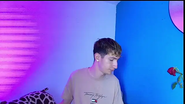 Erick Taylor3 online show from February 15, 2026, 9:22 pm