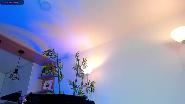 JessicaPratt online show from March 4, 2025, 1:23 am