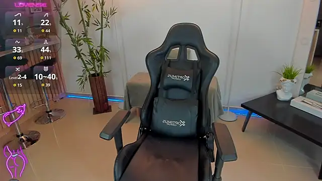 JessicaPratt online show from October 25, 2025, 6:13 pm