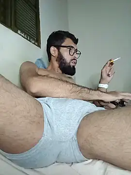 Snapshot of FerrariniHott chatting on October 29, 2025, 4:59 am FerrariniHott online show from October 29, 2025, 4:59 am