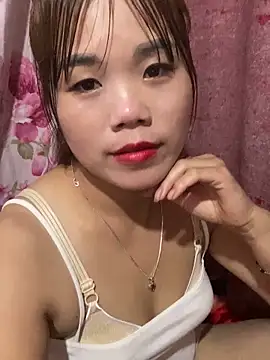 nachi-baby online show from November 2, 2025, 2:08 pm