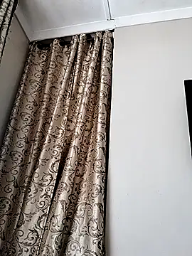 IndianLara online show from November 11, 2025, 7:19 am