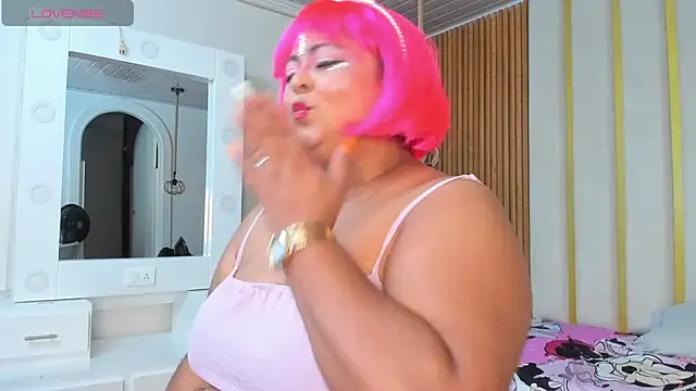 Hanna curvy  online show from October 25, 2025, 11:29 am