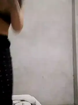 TRIEUTRIEU20 online show from February 25, 2026, 8:57 am