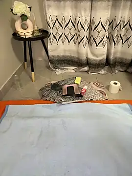 Nicole bash online show from April 18, 2026, 8:29 am