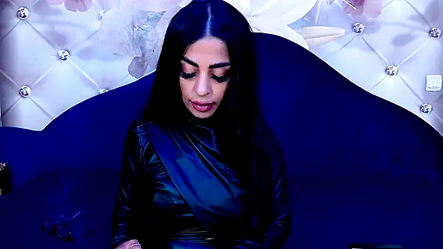 NoirKaylah online show from November 6, 2025, 8:43 pm