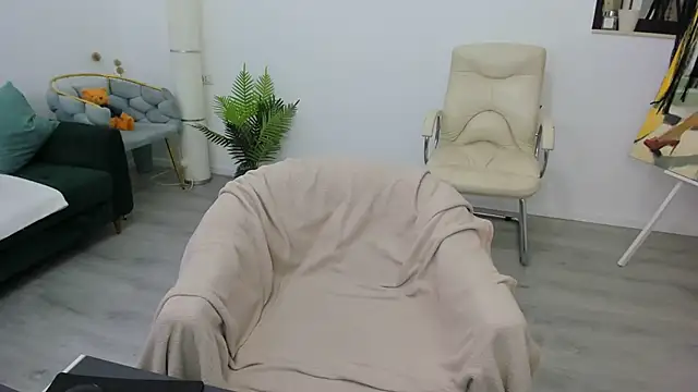 Arya Anna online show from November 7, 2025, 4:34 am