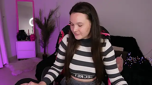 NikolFelix online show from October 27, 2025, 3:05 pm