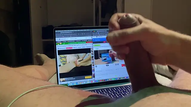 DeepEyePuppy online show from March 16, 2026, 2:39 am